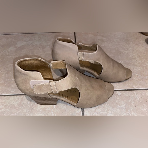 SOUL Naturalizer Daya Women's Block Heel Sandals Size 7 - Picture 4 of 4